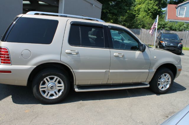 Mercury Mountaineer 2004 photo 16