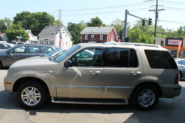 Mercury Mountaineer 2004 photo 9