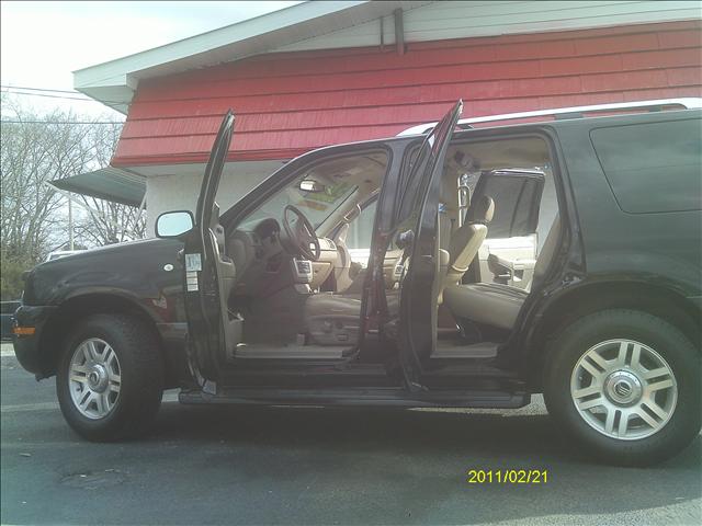 Mercury Mountaineer 2004 photo 3