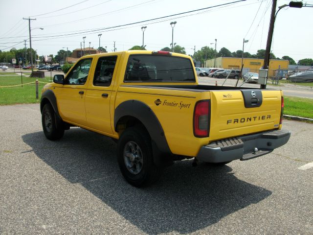 Mercury Mountaineer 2004 photo 1