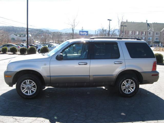 Mercury Mountaineer 2004 photo 2