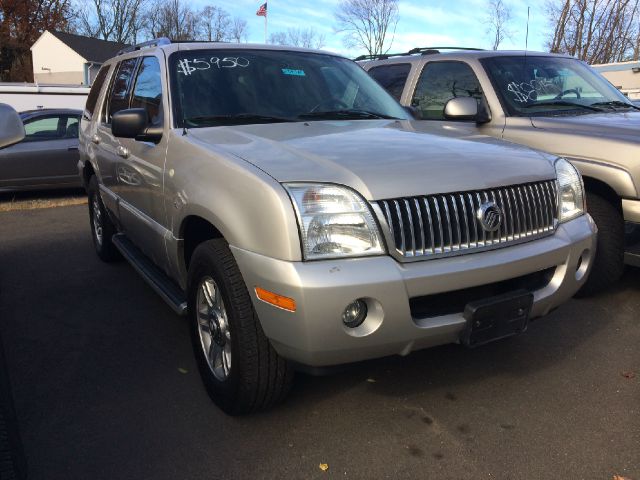 Mercury Mountaineer 2004 photo 2