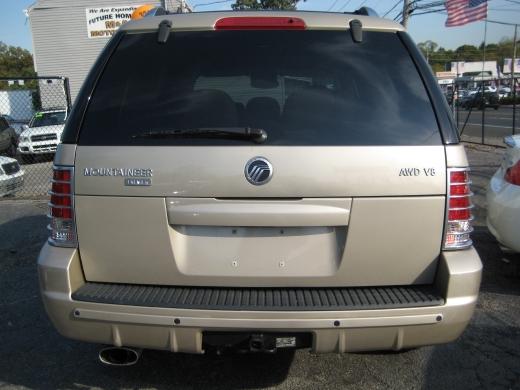 Mercury Mountaineer 2004 photo 2