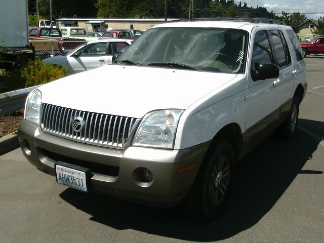 Mercury Mountaineer 2004 photo 1