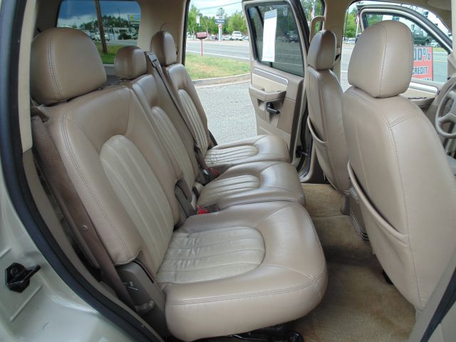 Mercury Mountaineer 2004 photo 7