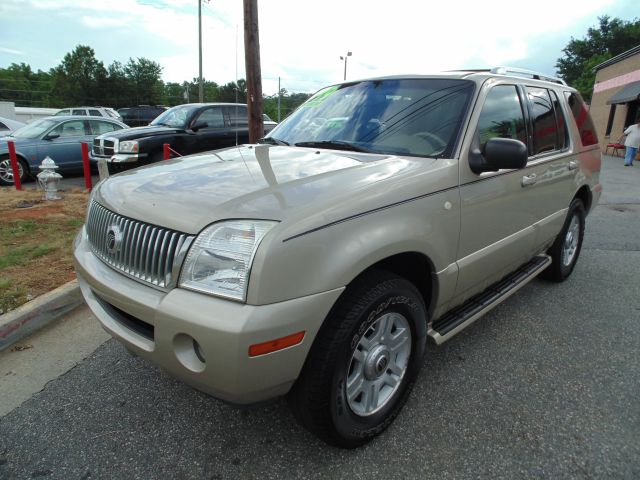 Mercury Mountaineer 2004 photo 9