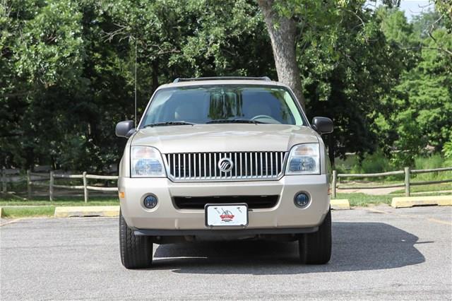 Mercury Mountaineer 2004 photo 3