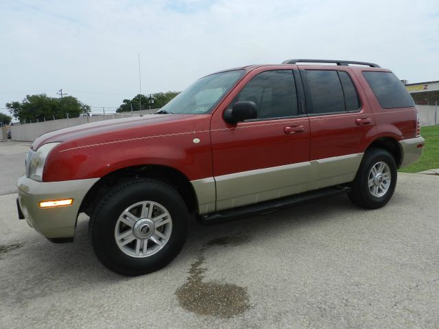 Mercury Mountaineer 2004 photo 3