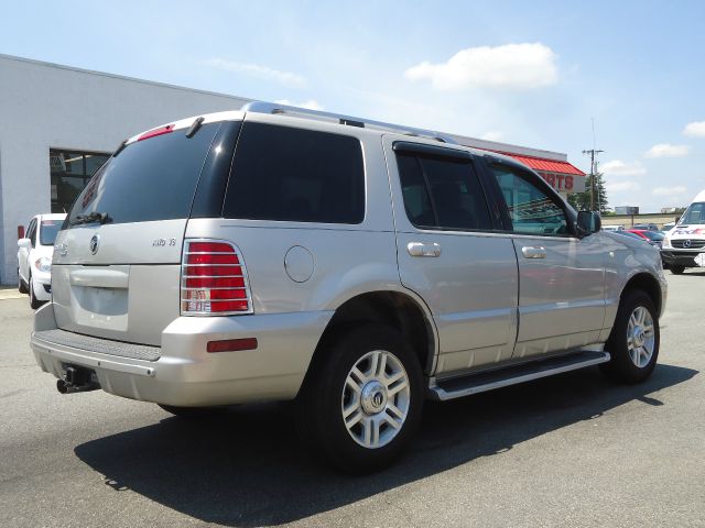 Mercury Mountaineer 2004 photo 3