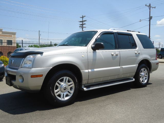 Mercury Mountaineer 2004 photo 4