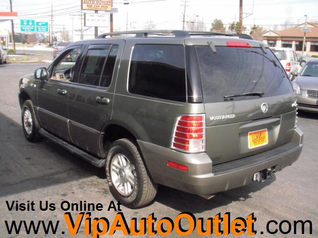 Mercury Mountaineer 2004 photo 1