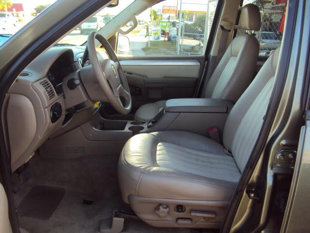 Mercury Mountaineer 2004 photo 4