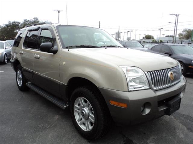 Mercury Mountaineer 2004 photo 2