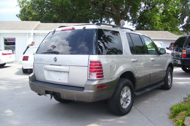 Mercury Mountaineer 2004 photo 1