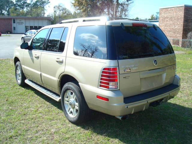 Mercury Mountaineer 2004 photo 1