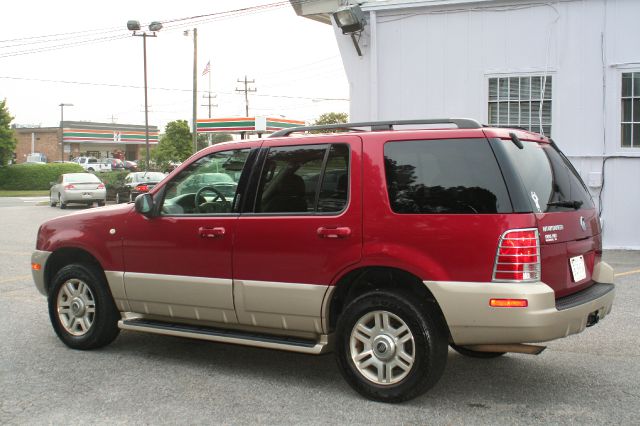 Mercury Mountaineer Crome SUV