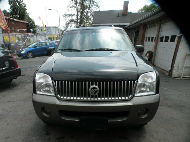 Mercury Mountaineer 2004 photo 2