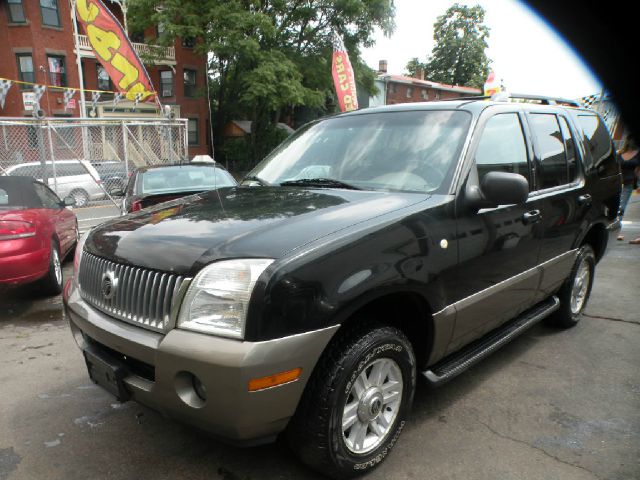 Mercury Mountaineer 2004 photo 3