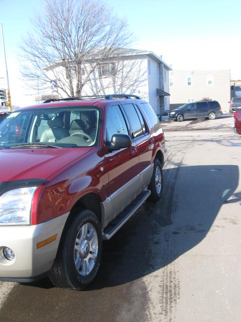 Mercury Mountaineer 2004 photo 1