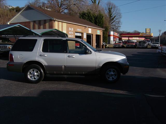 Mercury Mountaineer 2004 photo 1