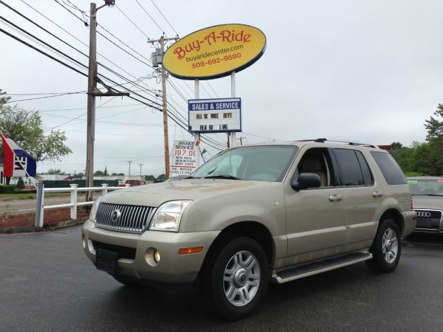 Mercury Mountaineer 2004 photo 1