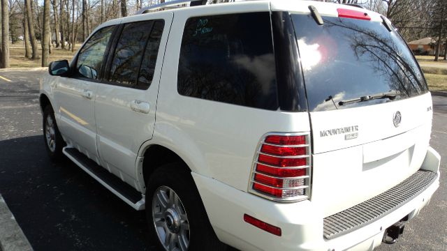 Mercury Mountaineer 2004 photo 3