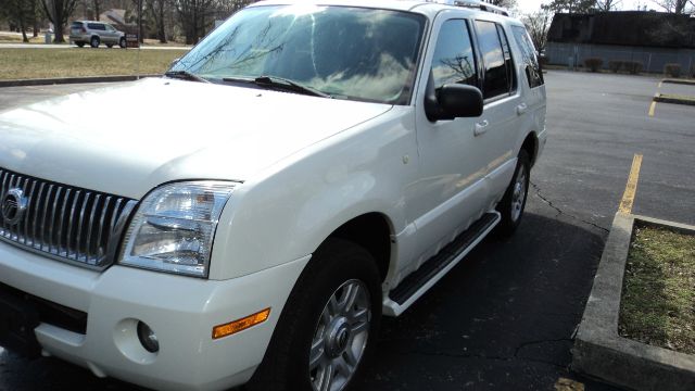 Mercury Mountaineer 2004 photo 4