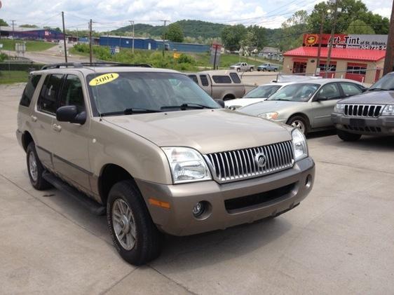 Mercury Mountaineer 2004 photo 1