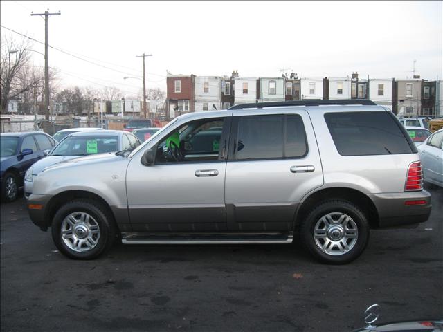 Mercury Mountaineer 2004 photo 1