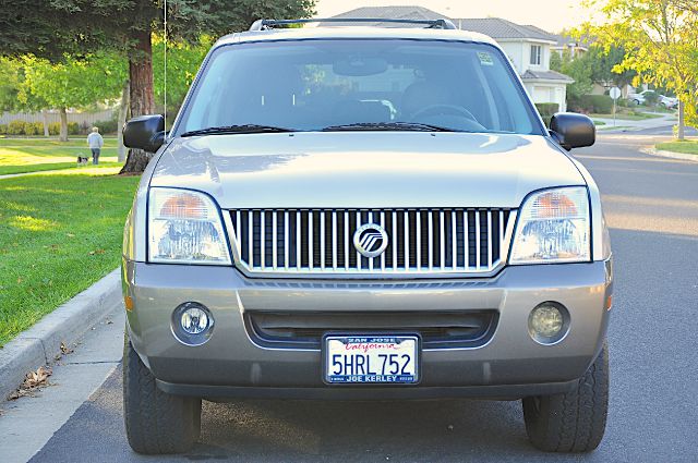 Mercury Mountaineer 2004 photo 2