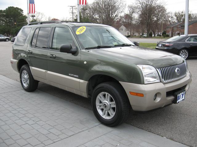 Mercury Mountaineer 2004 photo 1