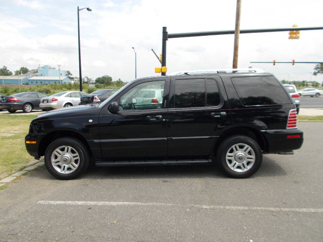 Mercury Mountaineer 2004 photo 4