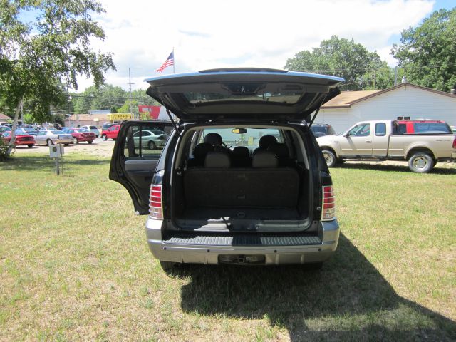 Mercury Mountaineer 2005 photo 2