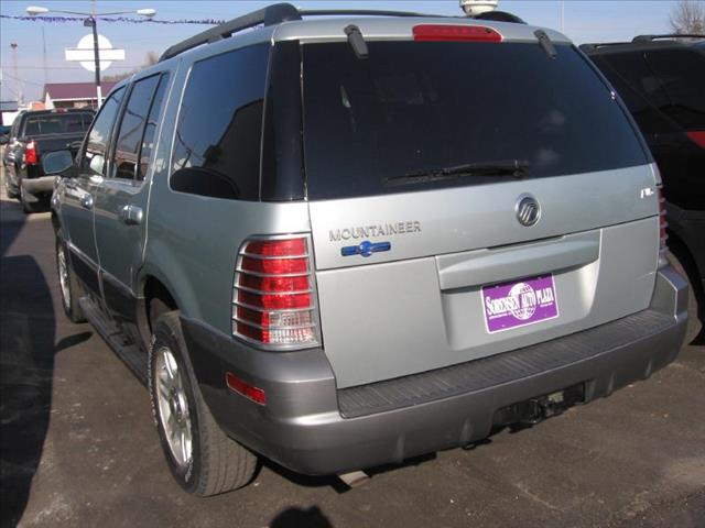 Mercury Mountaineer 2005 photo 1