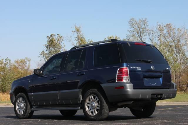 Mercury Mountaineer 2005 photo 2