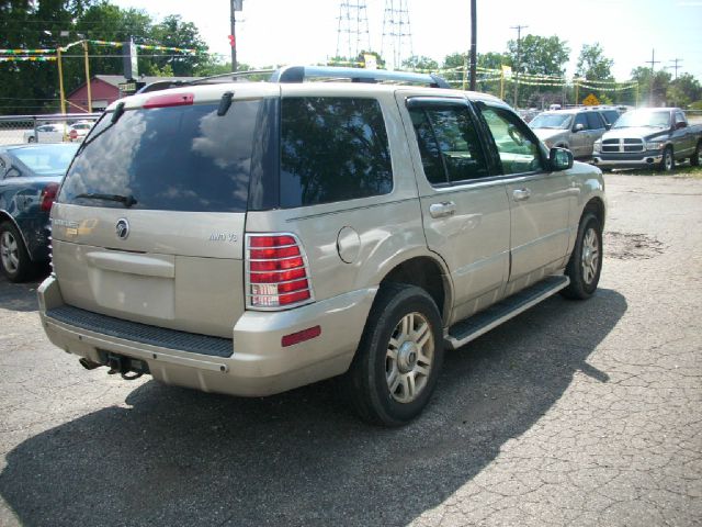 Mercury Mountaineer 2005 photo 1