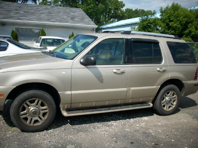 Mercury Mountaineer 2005 photo 2