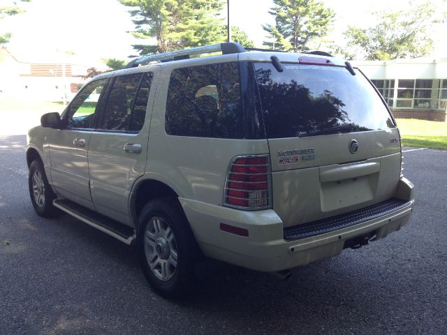 Mercury Mountaineer 2005 photo 2