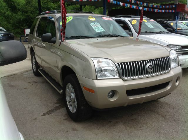 Mercury Mountaineer 2005 photo 2