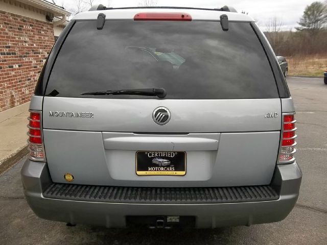 Mercury Mountaineer 2005 photo 1