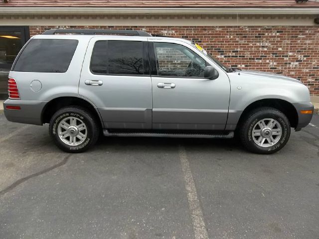 Mercury Mountaineer 2005 photo 2