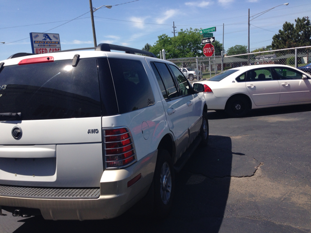 Mercury Mountaineer 2005 photo 1