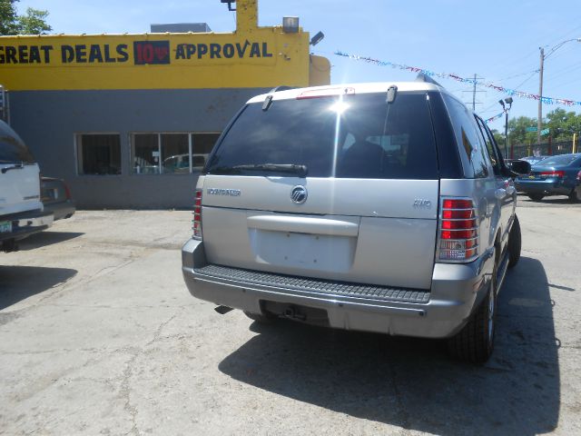 Mercury Mountaineer 2005 photo 2