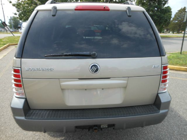 Mercury Mountaineer 2005 photo 11