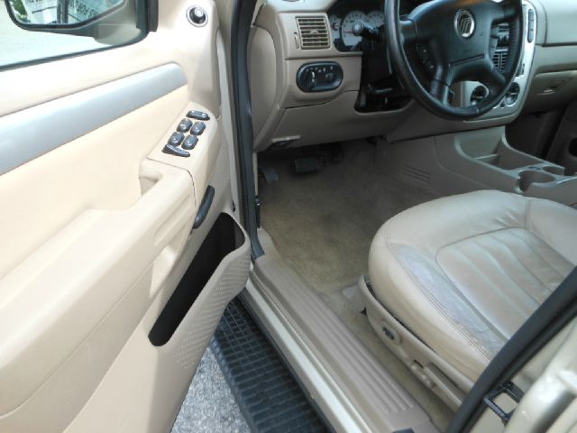 Mercury Mountaineer 2005 photo 6