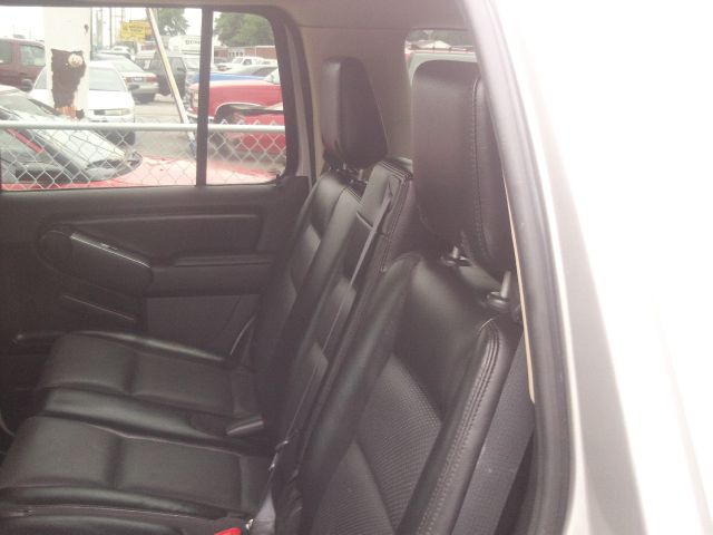 Mercury Mountaineer 2006 photo 1