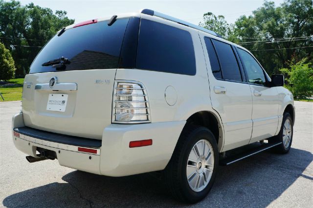 Mercury Mountaineer 4X4 Harley Davidson SUV