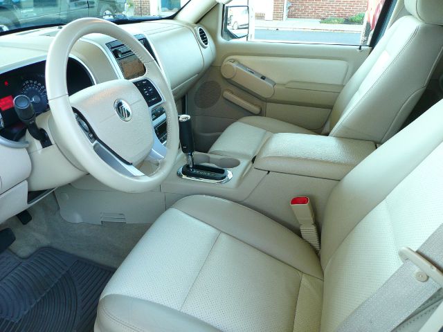 Mercury Mountaineer 2006 photo 12