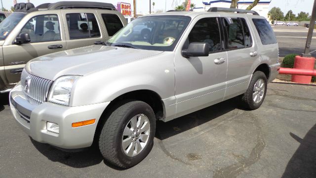 Mercury Mountaineer GL 4D Sedan SUV