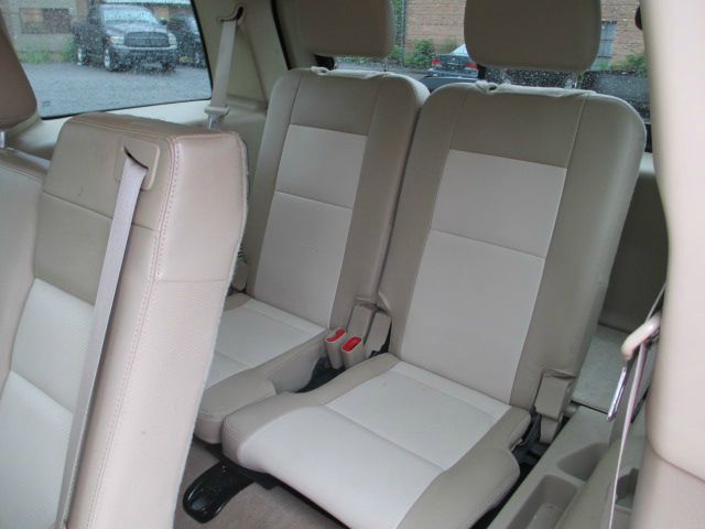 Mercury Mountaineer 2006 photo 2